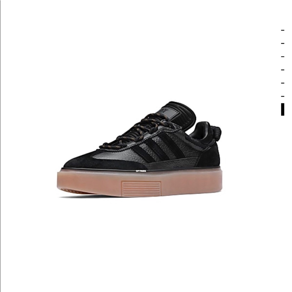 Ivy Park Supersleek 72